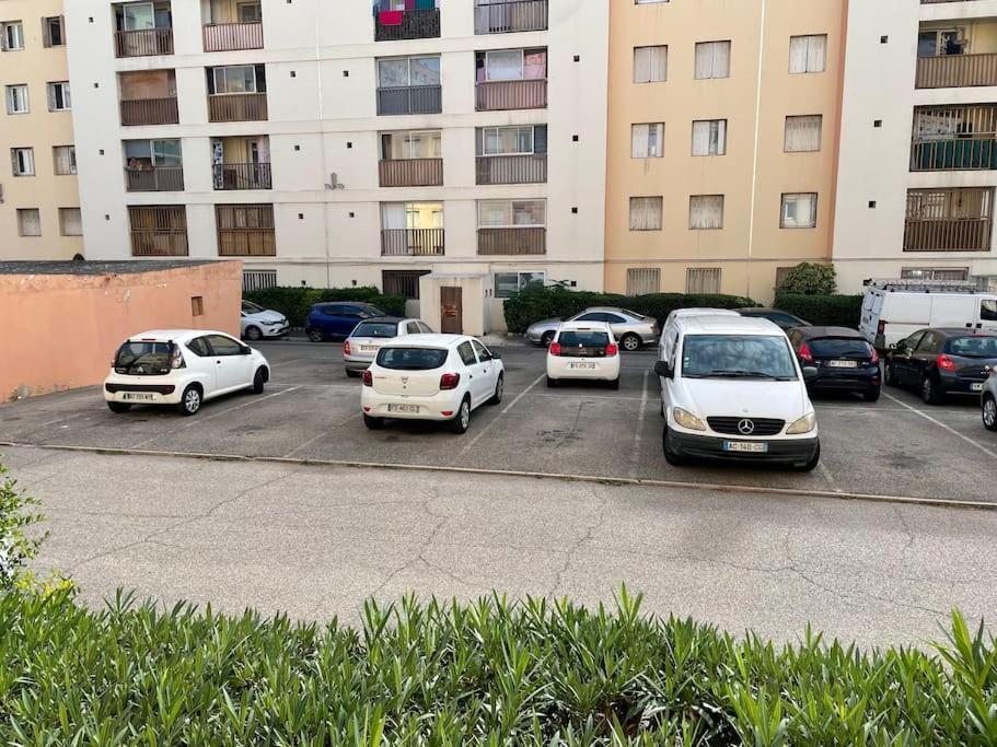 Jolie Charmant T3 Refait A Neuf A Marseille Eksteriør billede
